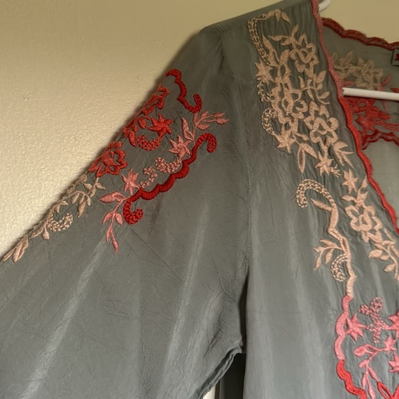 Johnny Was Gray Pink & Red Embroidered Blouse - Picture 3 of 7